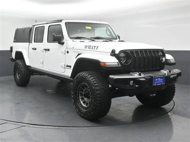 2022 Jeep Gladiator Willys — Pickup Truck — 25,865 mi — Naperville, IL
