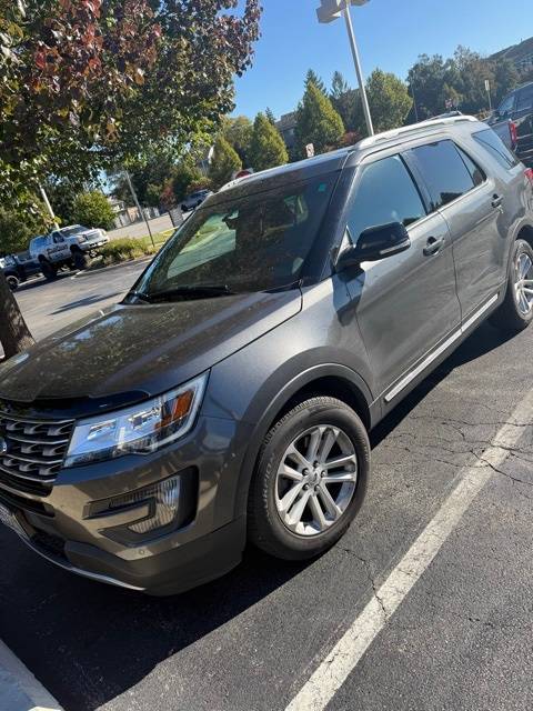 2016 Ford Explorer XLT — SUV — 93,168 mi — Naperville, IL