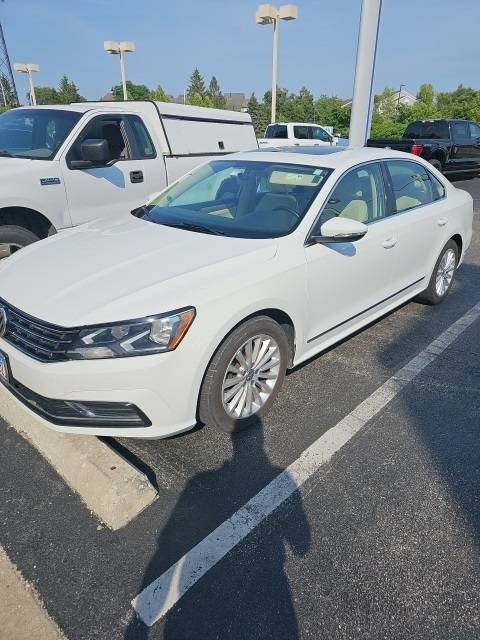 2016 Volkswagen Passat 1.8T SE — Sedan — 88,097 mi — Naperville, IL