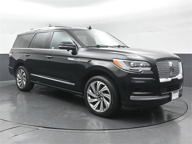 2023 Lincoln Navigator Reserve — SUV — 22,922 mi — Naperville, IL