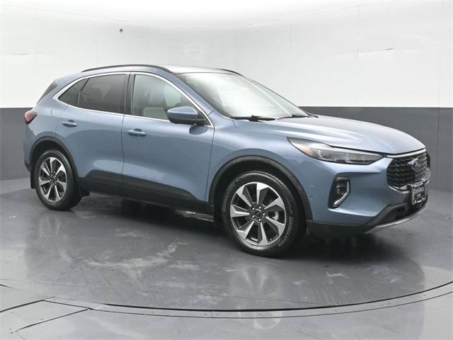 2023 Ford Escape Platinum — SUV — 21,593 mi — Naperville, IL