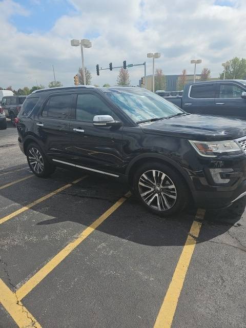 2017 Ford Explorer Platinum — SUV — 62,276 mi — Naperville, IL