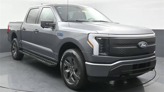 2024 Ford F-150 Lightning XLT — Pickup Truck — 676 mi — Naperville, IL