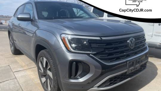 2024 Volkswagen Atlas Cross Sport SE with Technology — SUV — 34,836 mi — Jefferson City, MO