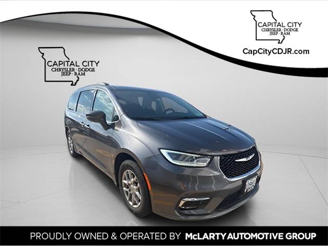 2021 Chrysler Pacifica Touring — Minivan — 69,012 mi — Jefferson City, MO
