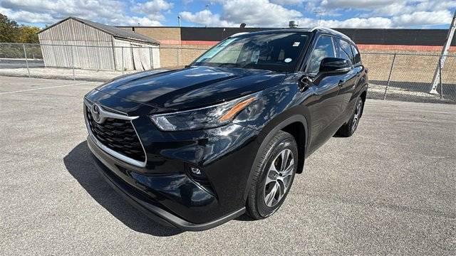 2022 Toyota Highlander XLE — SUV — 33,018 mi — Akron, OH