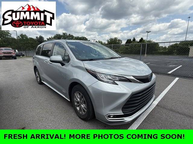2021 Toyota Sienna XLE — Minivan — 58,869 mi — Akron, OH