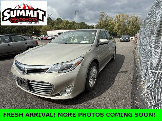2015 Toyota Avalon Hybrid Limited — Sedan — 88,303 mi — Akron, OH