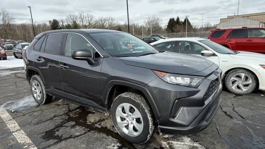 2022 Toyota RAV4 LE — SUV — 39,720 mi — Akron, OH