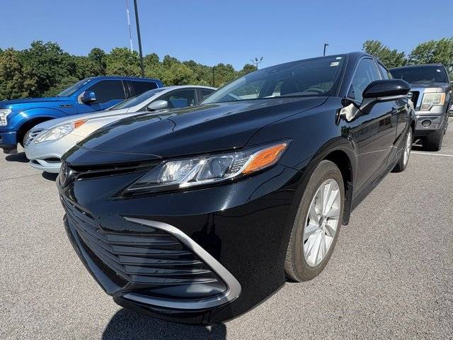 2022 Toyota Camry LE — Sedan — 10,984 mi — Akron, OH
