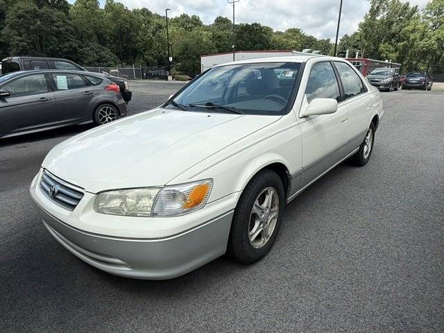 2001 Toyota Camry CE — Sedan — 153,212 mi — Akron, OH