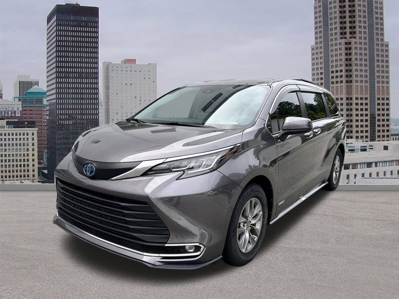 2021 Toyota Sienna XLE — Minivan — 51,107 mi — Decatur, GA