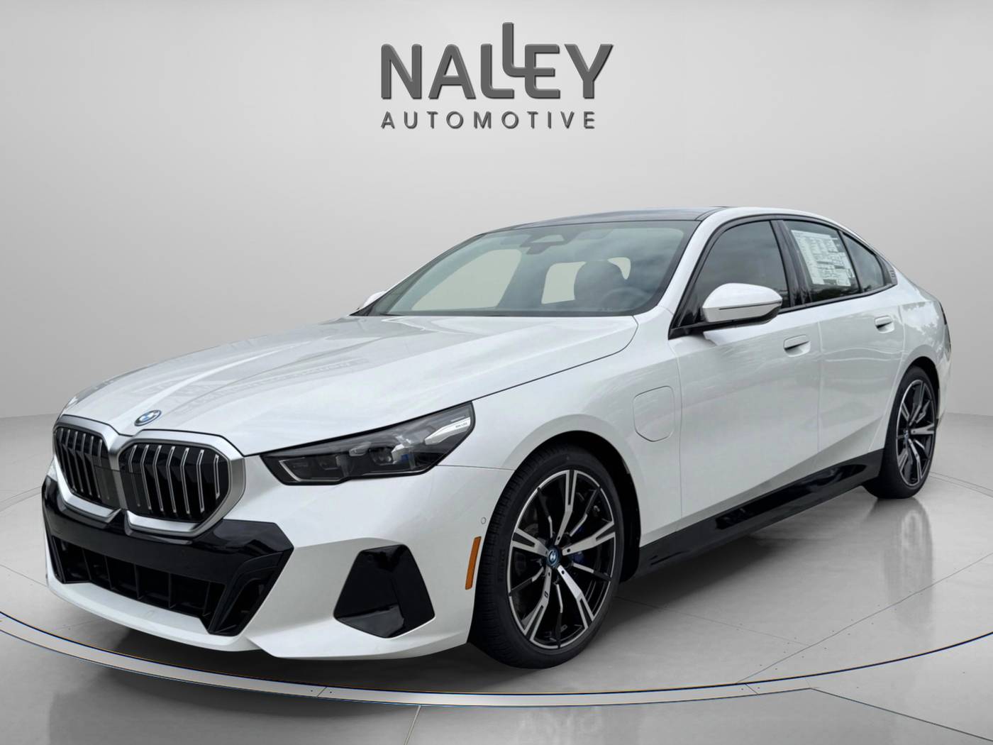 2025 BMW 5 Series 550e — Sedan — 1,015 mi — Decatur, GA