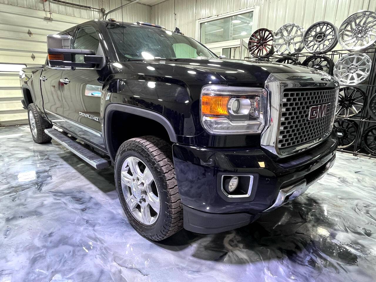 2016 GMC Sierra 2500HD Denali — Pickup Truck — 189,892 mi — Warsaw, IN