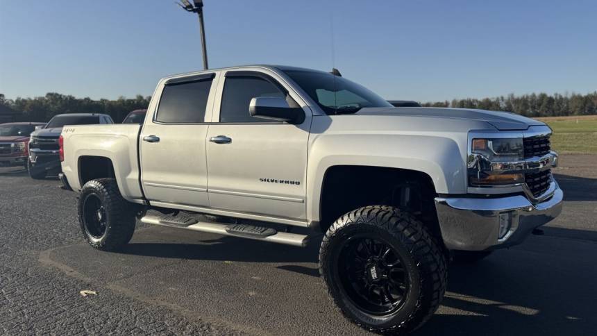 2017 Chevrolet Silverado 1500 LT — Pickup Truck — 185,712 mi — Warsaw, IN