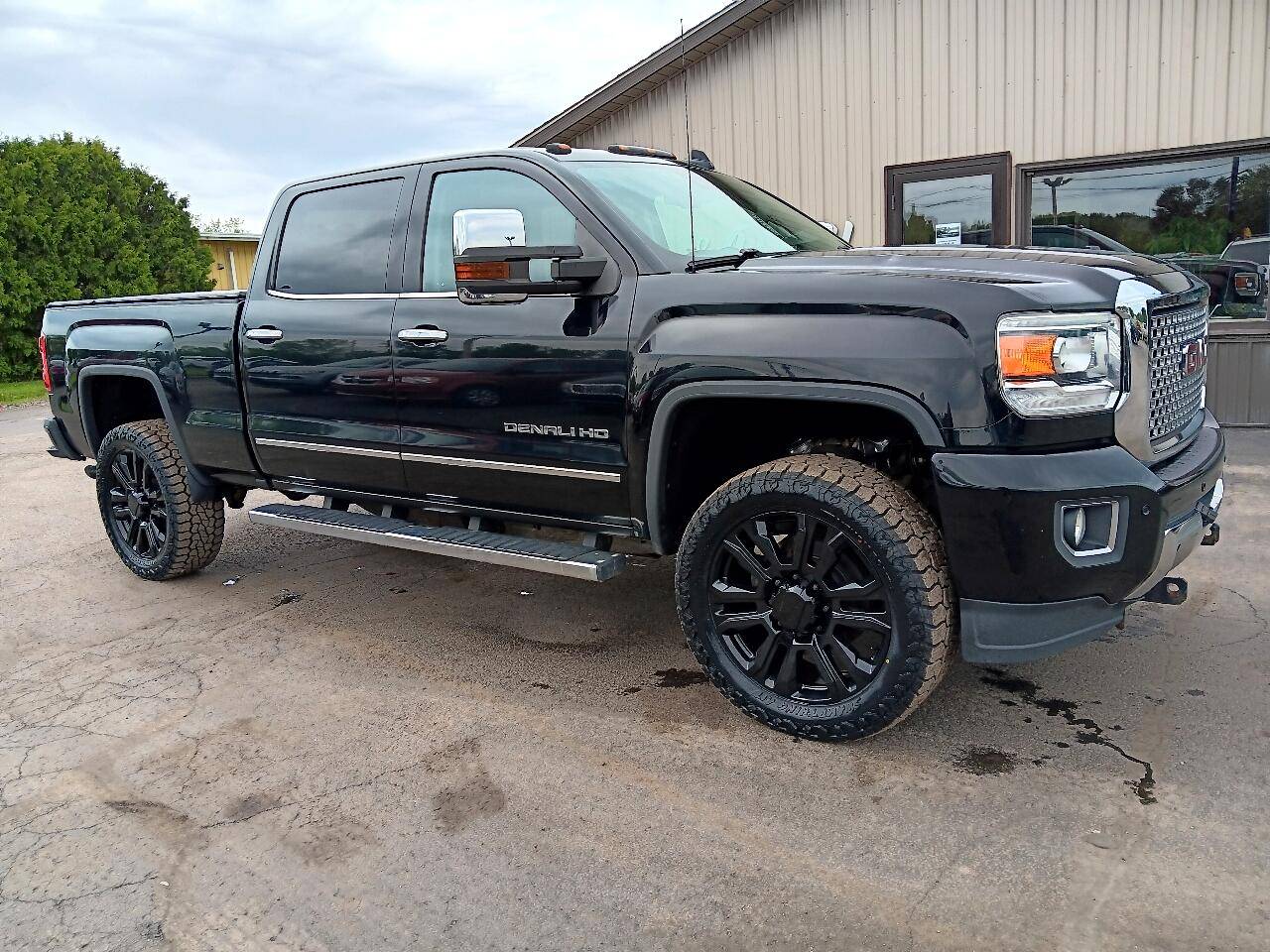 2016 GMC Sierra 2500HD Denali — Pickup Truck — 162,345 mi — Warsaw, IN