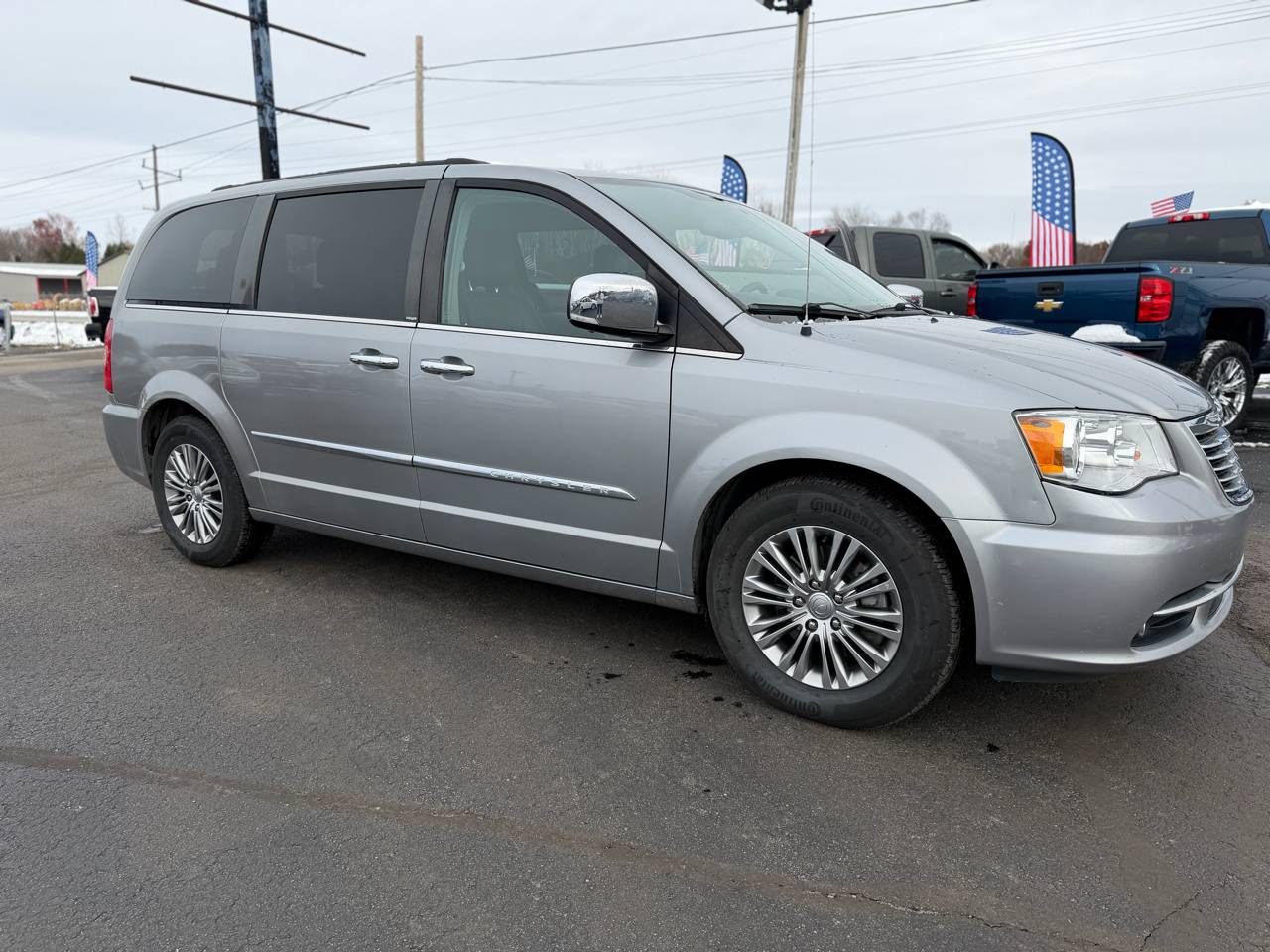 2014 Chrysler Town and Country Touring-L
