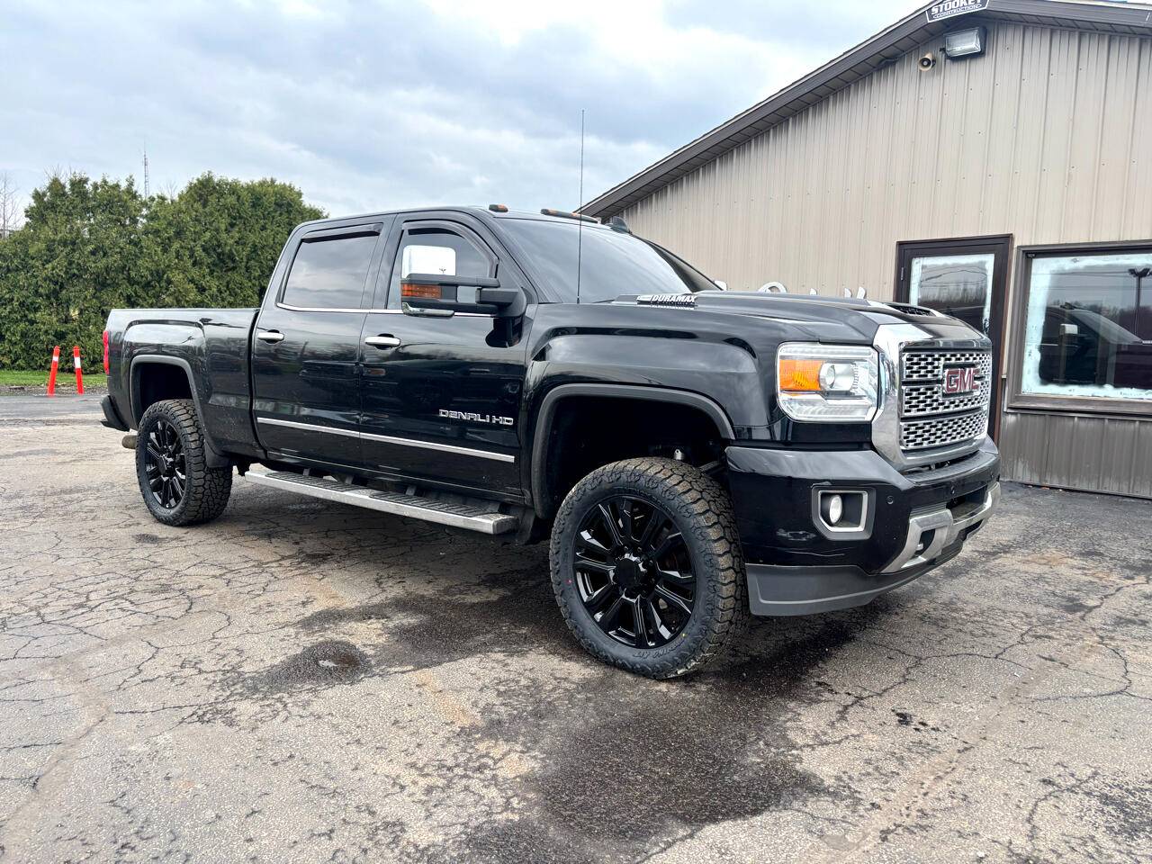 2019 GMC Sierra 2500HD Denali — Pickup Truck — 188,396 mi — Warsaw, IN