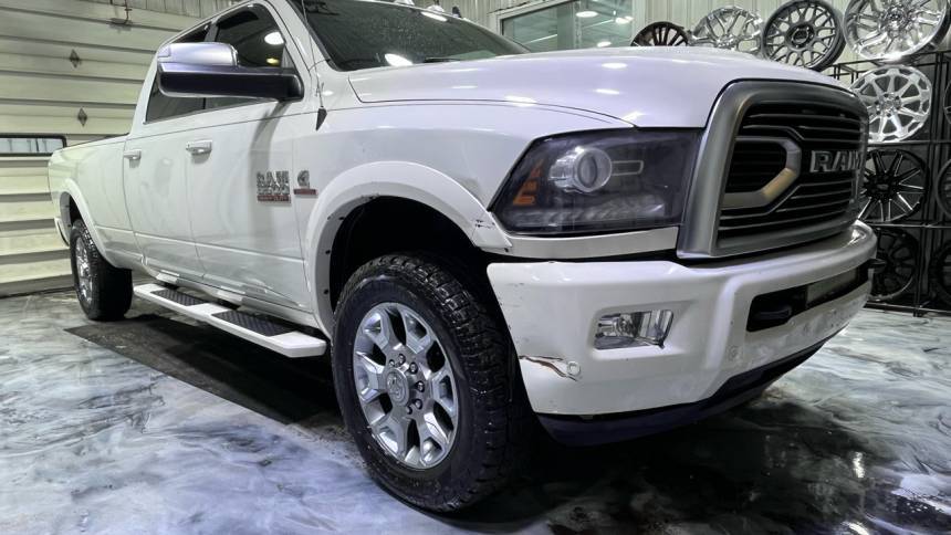 2018 Ram 3500 Limited — Pickup Truck — 220,107 mi — Warsaw, IN