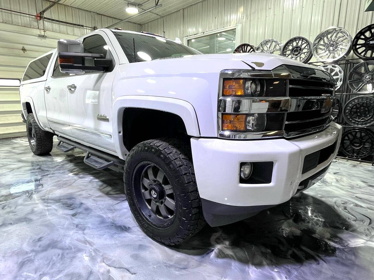 2019 Chevrolet Silverado 2500HD High Country — Pickup Truck — 214,462 mi — Warsaw, IN