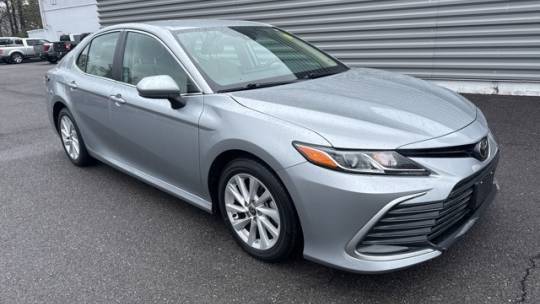 2022 Toyota Camry LE — Sedan — 21,868 mi — Ft Payne, AL