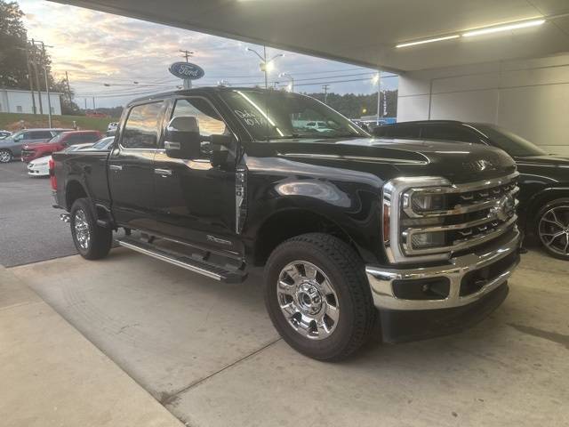 2025 Ford Super Duty F-250 LARIAT — Pickup Truck — 3,144 mi — Ft Payne, AL