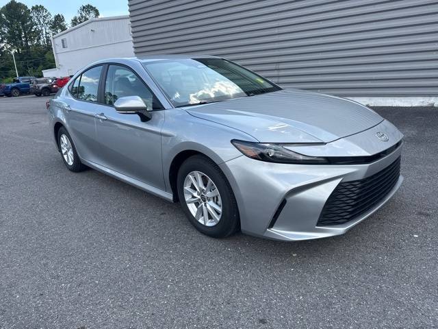 2025 Toyota Camry LE — Sedan — 769 mi — Ft Payne, AL