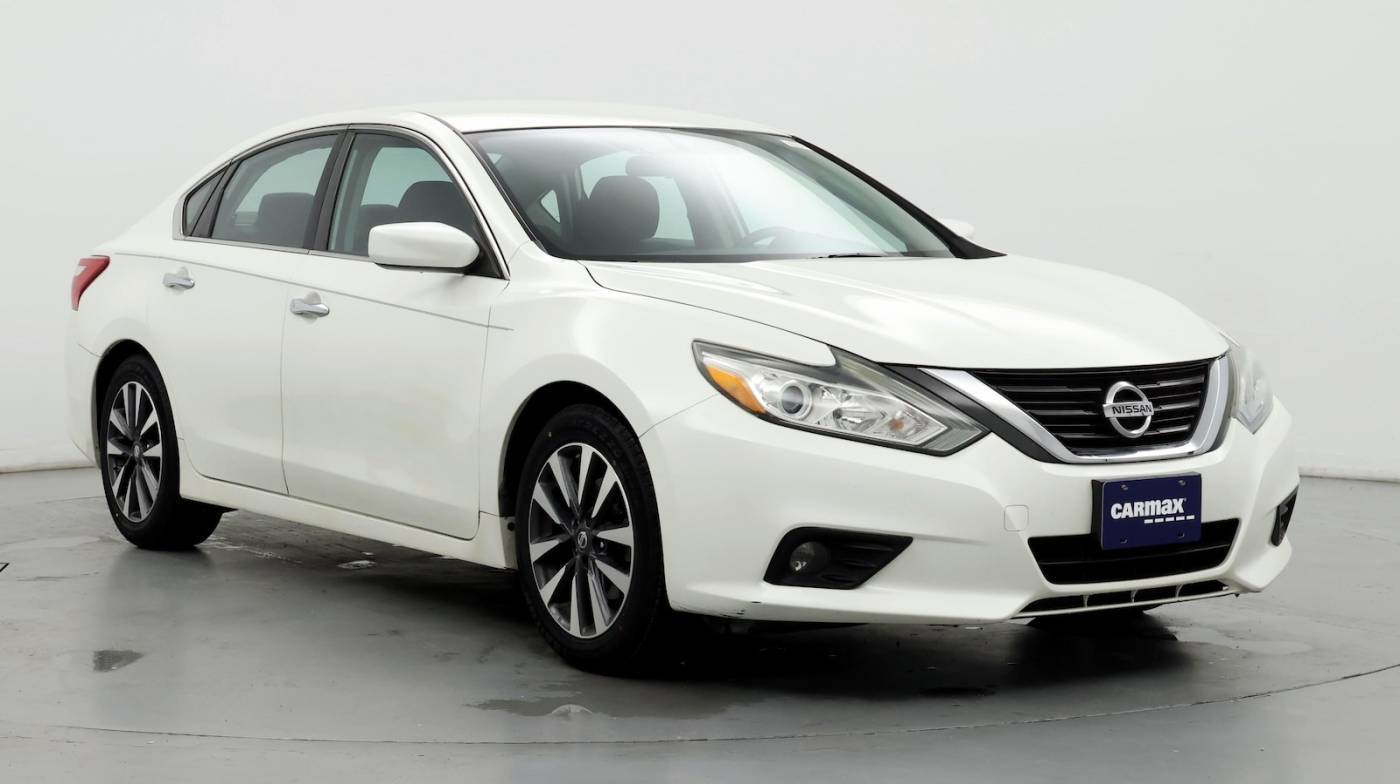 2016 Nissan Altima 2.5 SV — Sedan — 95,757 mi — Winterville, NC