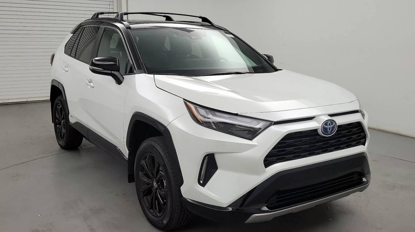 2024 Toyota RAV4 Hybrid XSE — SUV — 1,240 mi — Winterville, NC