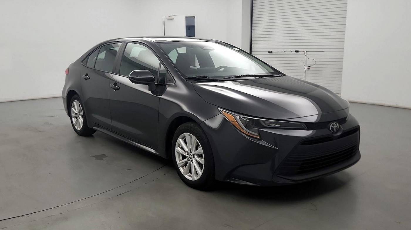 2023 Toyota Corolla LE — Sedan — 50,218 mi — Winterville, NC