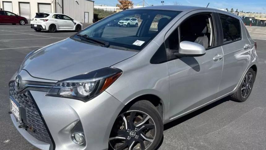 2015 Toyota Yaris SE — Hatchback — 66,497 mi — Ventura, CA