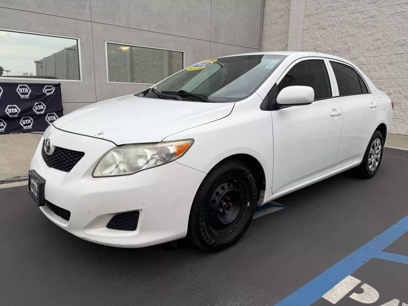 2010 Toyota Corolla LE — Sedan — 141,308 mi — Ventura, CA