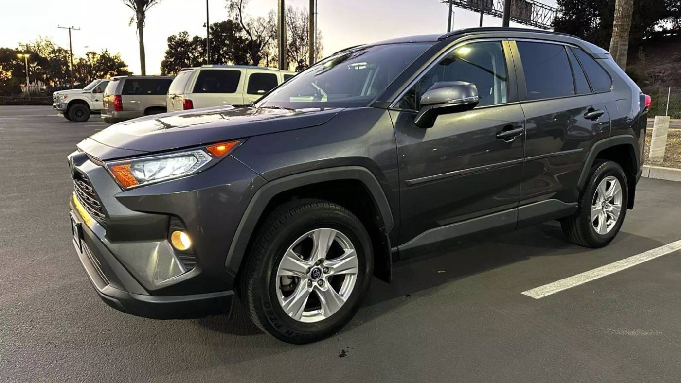 2021 Toyota RAV4 XLE — SUV — 15,346 mi — Ventura, CA