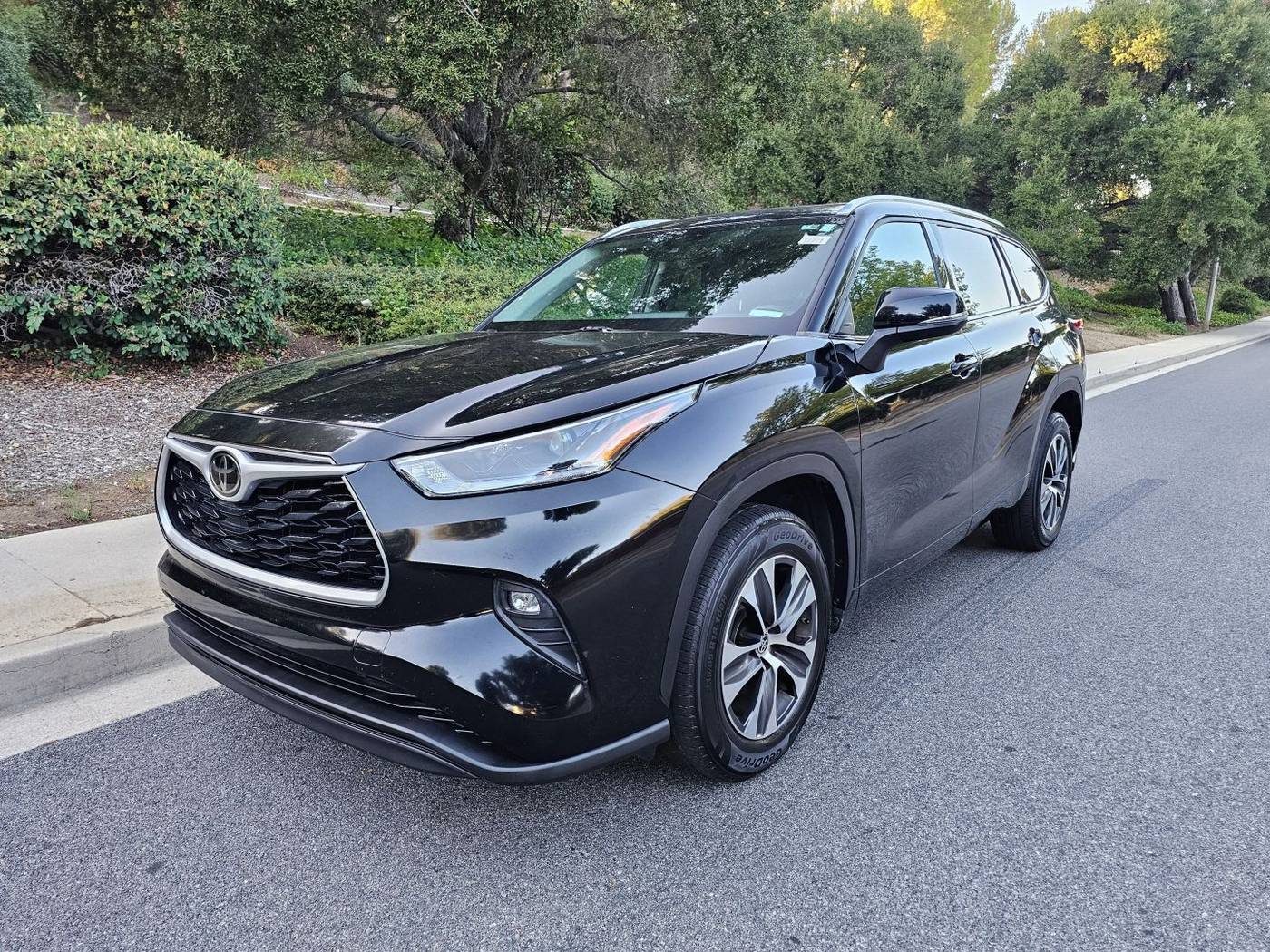 2021 Toyota Highlander XLE — SUV — 58,485 mi — Ventura, CA