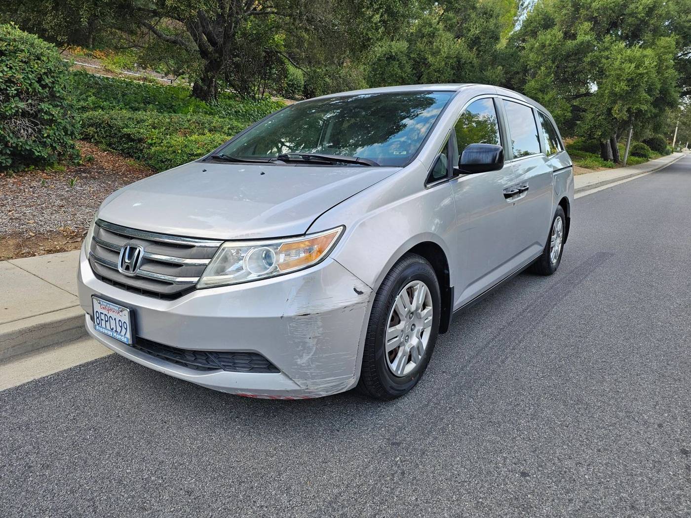 2011 Honda Odyssey LX — Minivan — 125,134 mi — Ventura, CA