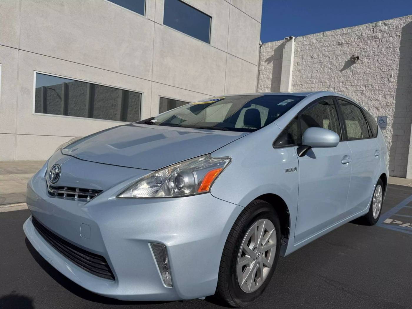 2013 Toyota Prius v Five — Wagon — 92,538 mi — Ventura, CA