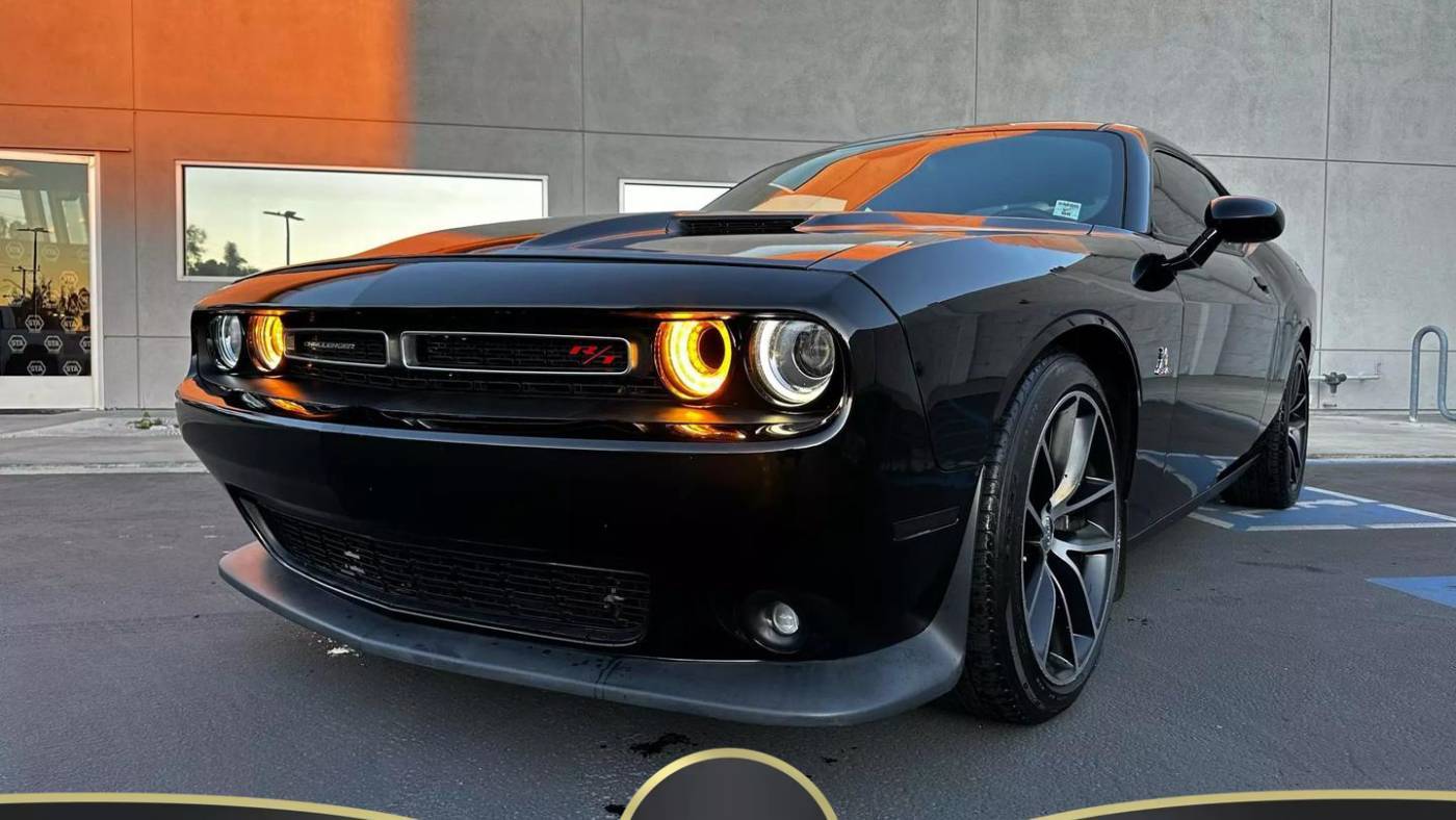 2016 Dodge Challenger R/T Scat Pack — Coupe — 41,389 mi — Ventura, CA