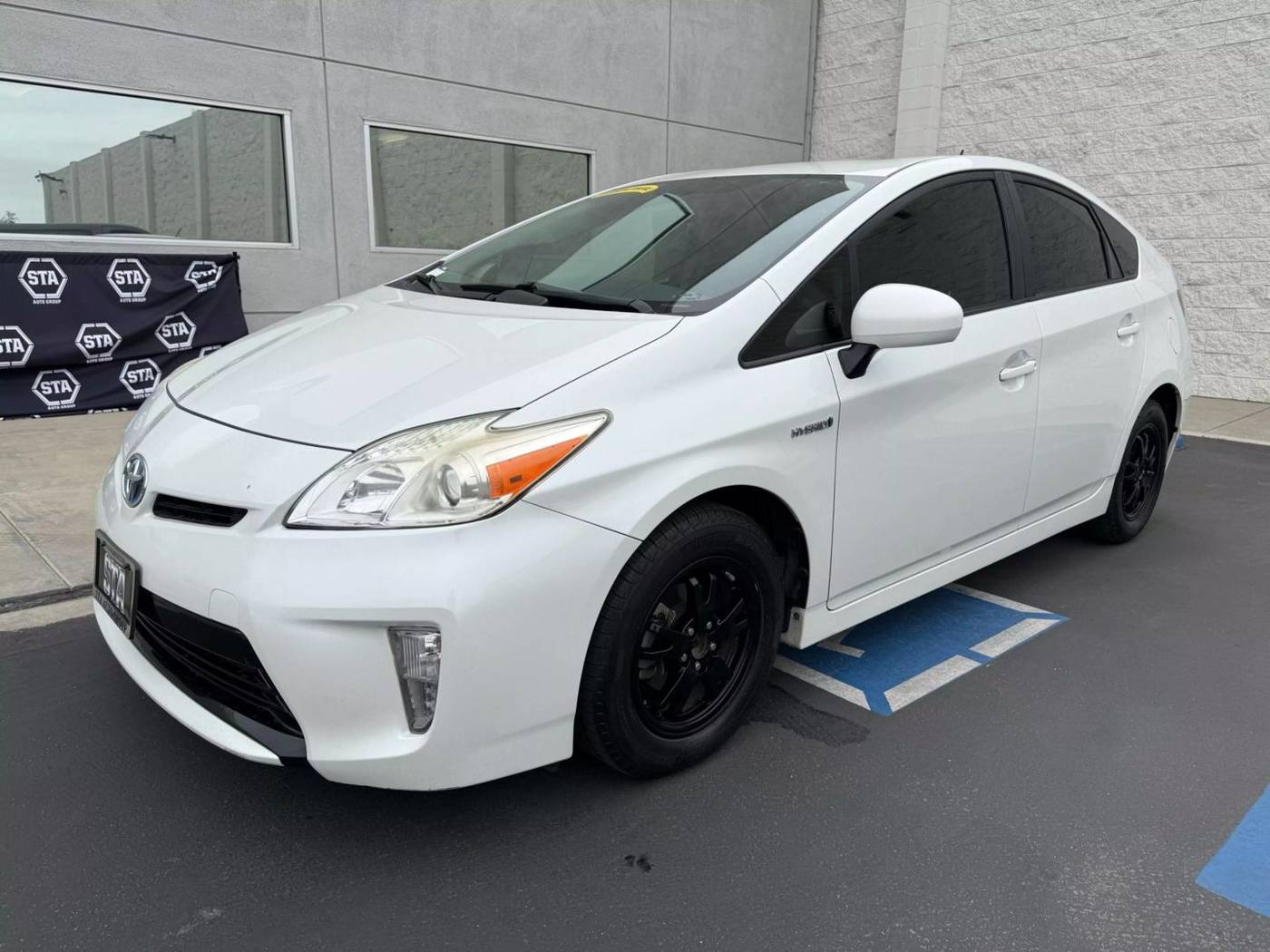 2015 Toyota Prius Two — Hatchback — 155,818 mi — Ventura, CA