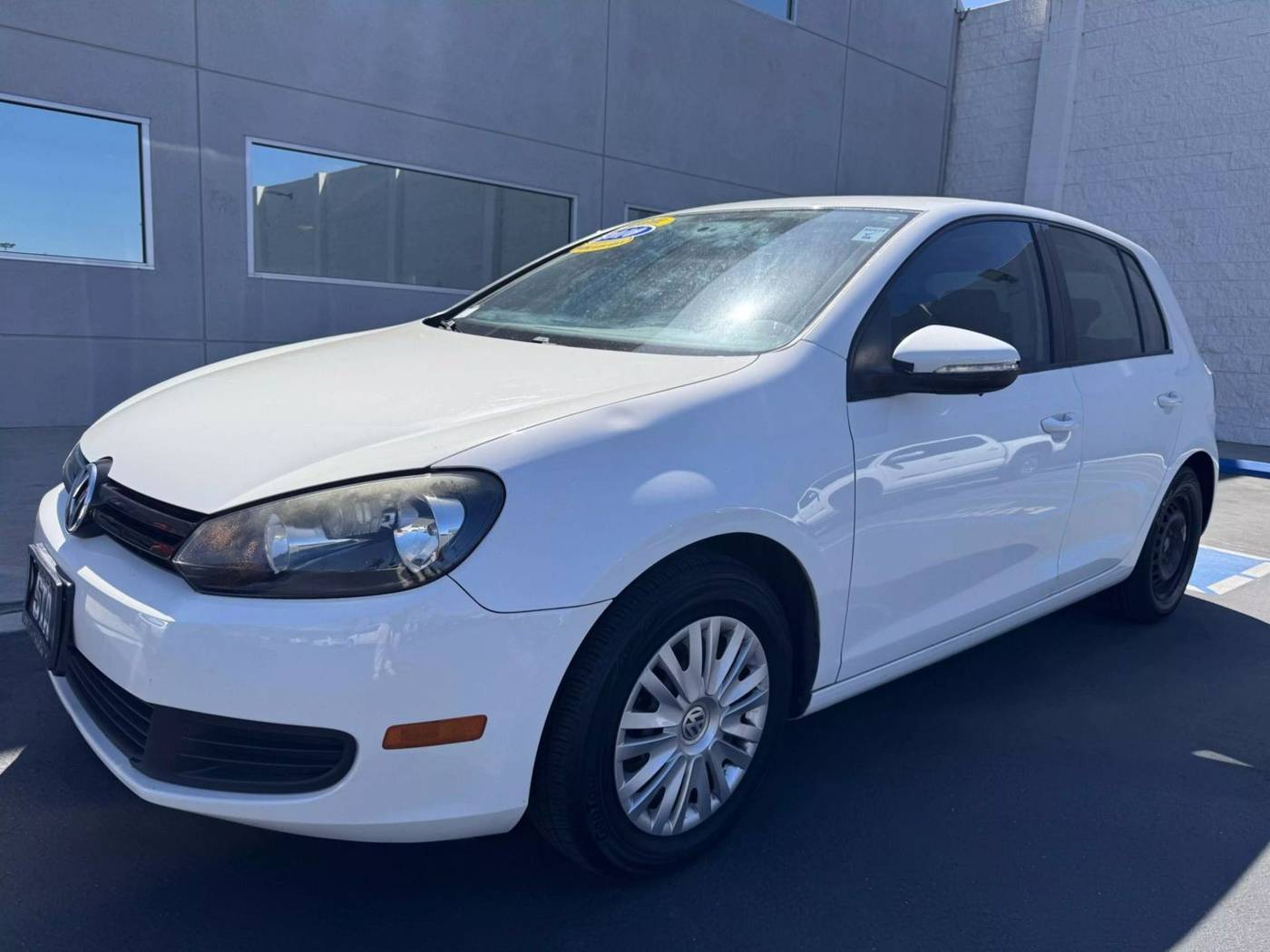 2010 Volkswagen Golf Base — Hatchback — 94,000 mi — Ventura, CA