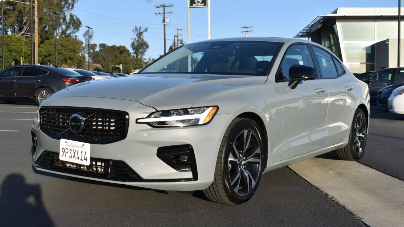 2024 Volvo S60 Plus — Sedan — 858 mi — Ventura, CA