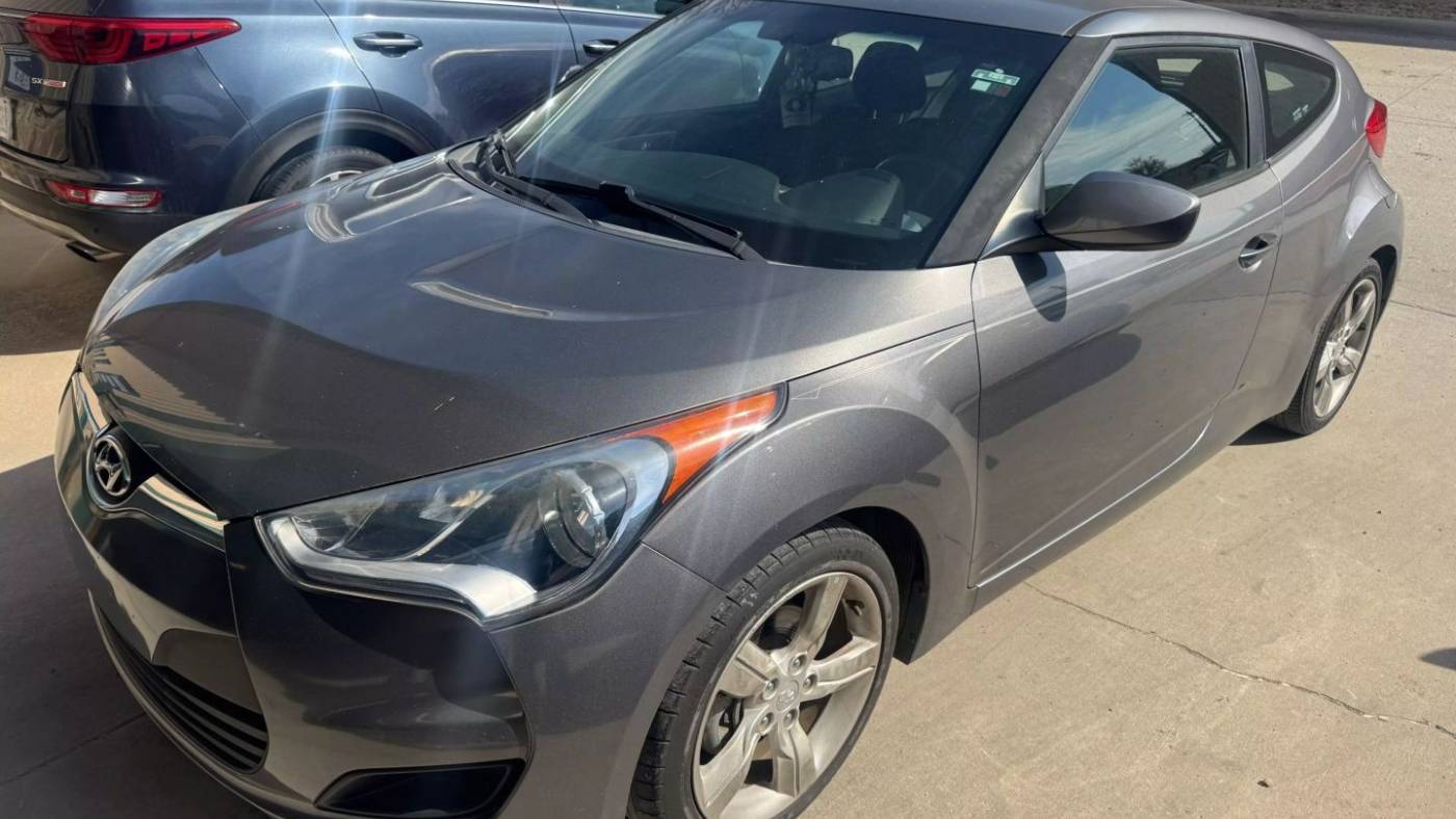 2014 Hyundai Veloster Base — Hatchback — 76,657 mi — Frisco, TX