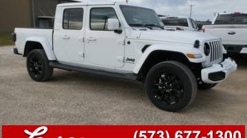 New 2023 Jeep Gladiator Willys 4×4 Crew Cab in Pinedale #NP758