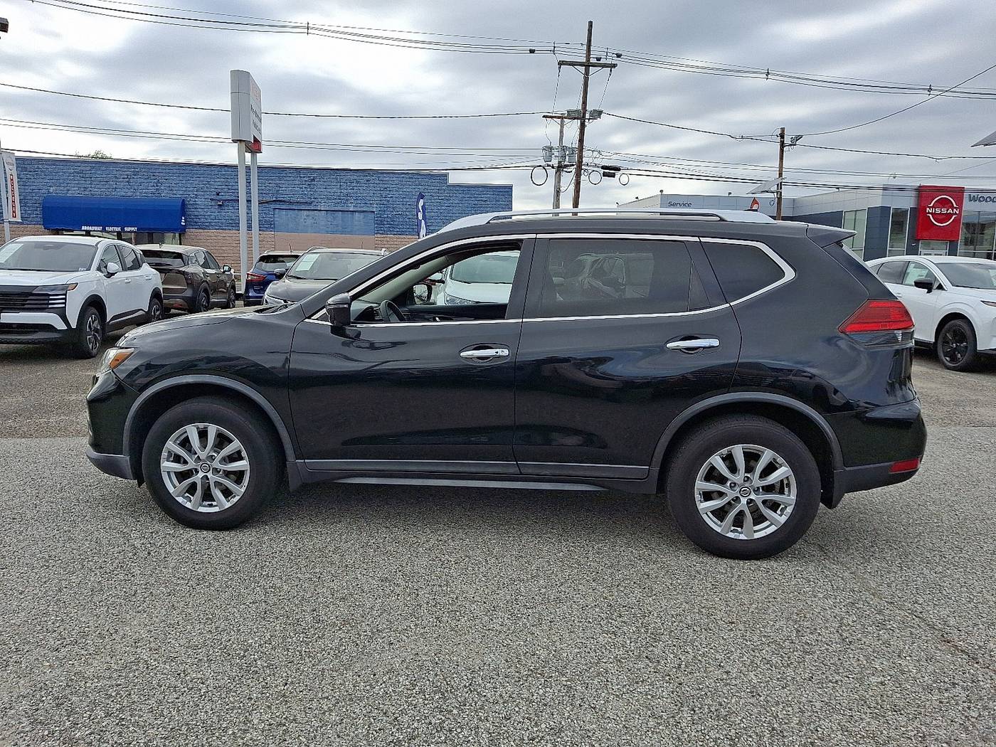 2017 Nissan Rogue SV — SUV — 71,868 mi — Woodbury, NJ