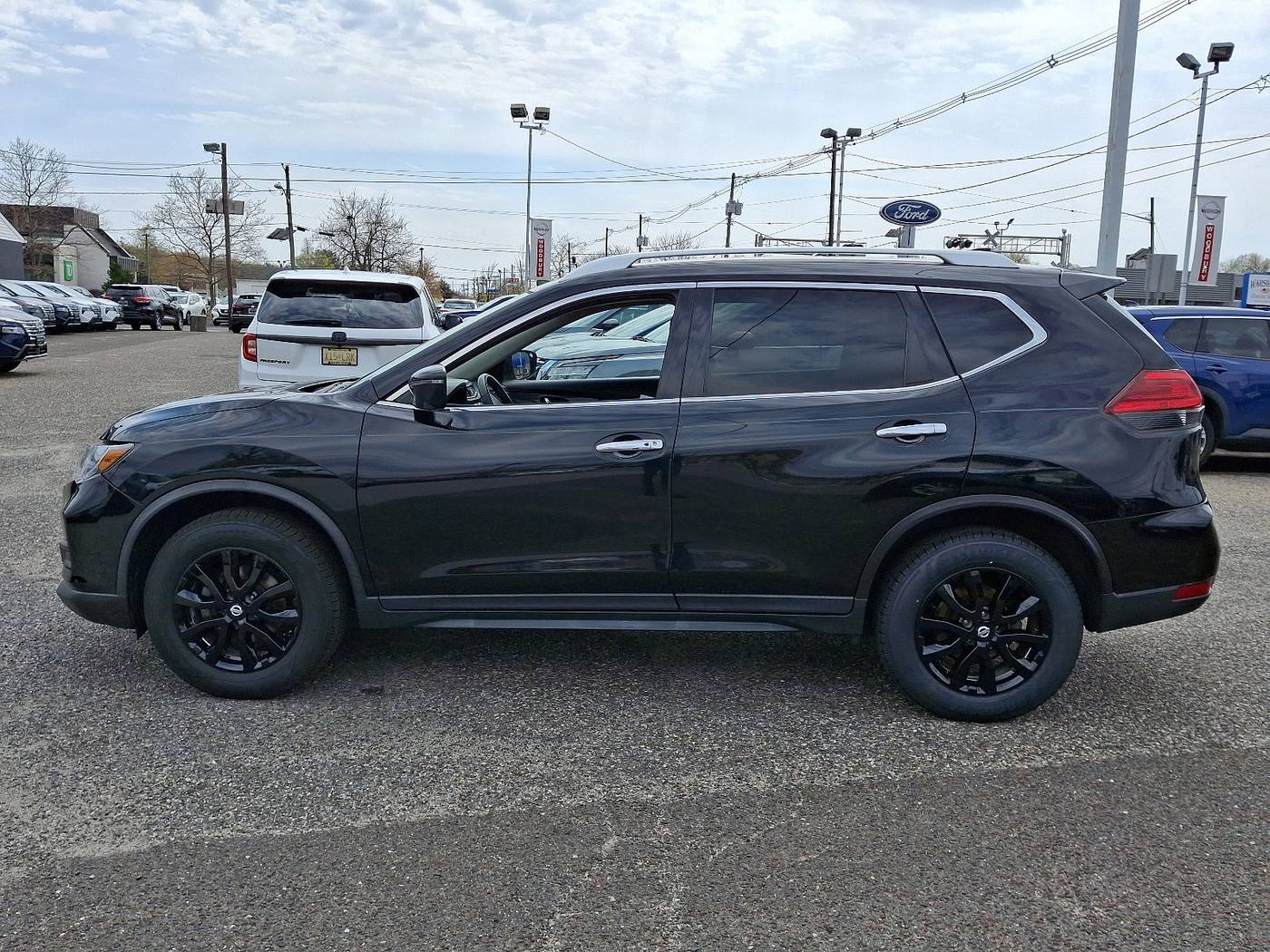 2017 Nissan Rogue SV — SUV — 63,991 mi — Woodbury, NJ