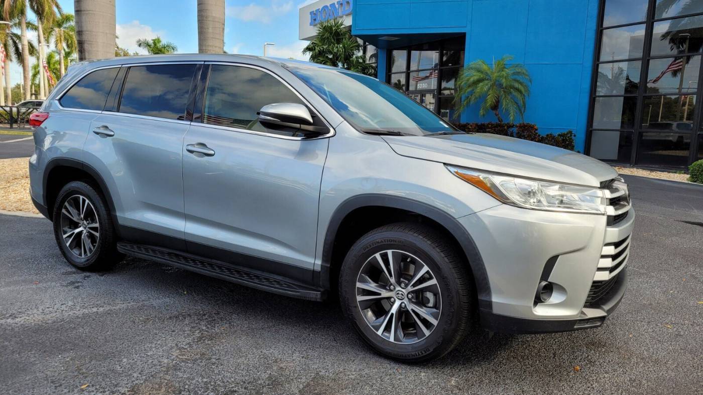 2019 Toyota Highlander LE V6 — SUV — 67,836 mi — Pompano Beach, FL