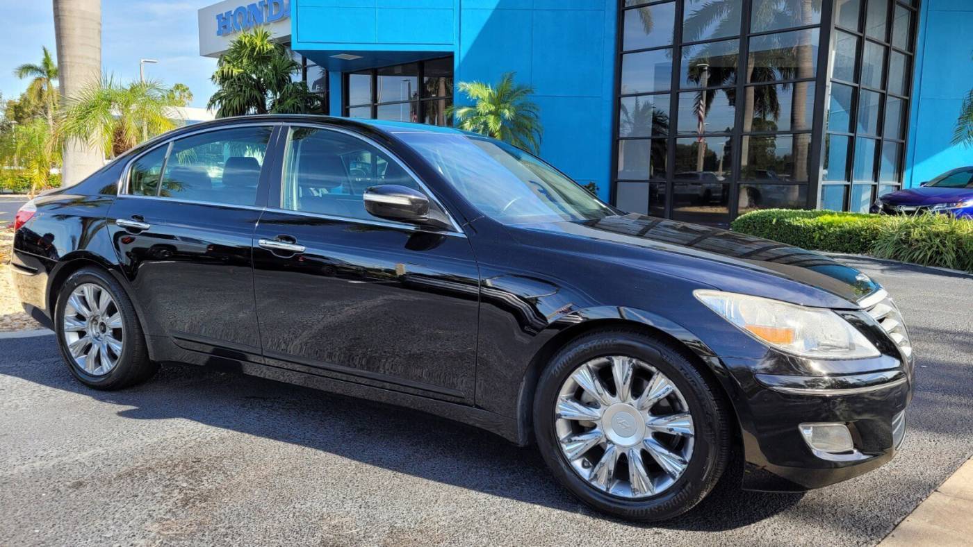 2011 Hyundai Genesis 3.8 — Sedan — 120,164 mi — Pompano Beach, FL