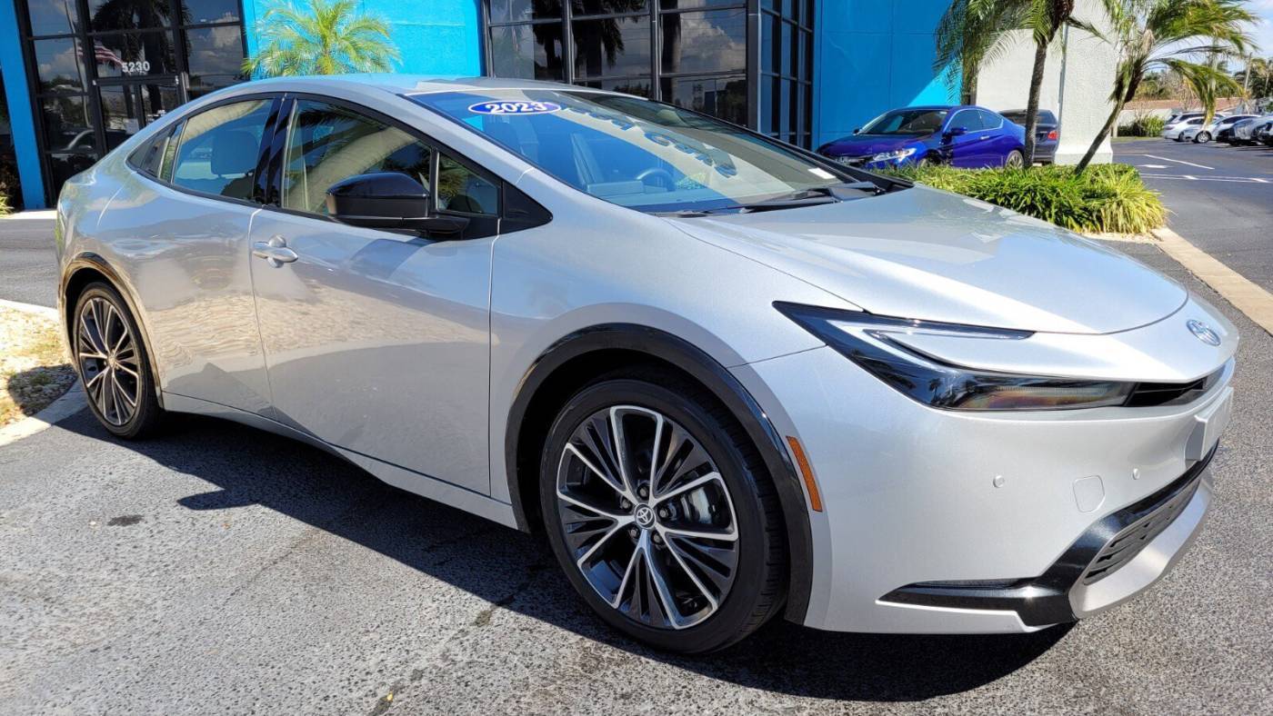 2023 Toyota Prius XLE — Hatchback — 11,372 mi — Pompano Beach, FL