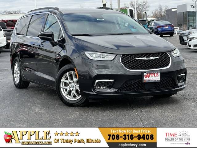 2022 Chrysler Pacifica Touring L — Minivan — 66,749 mi — Tinley Park, IL