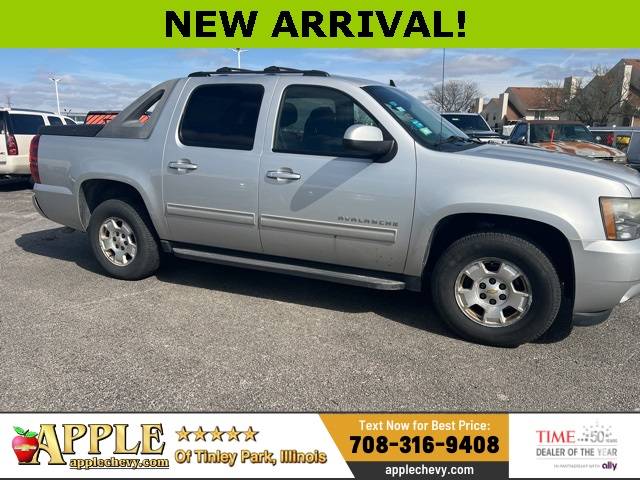 2011 Chevrolet Avalanche LS — Pickup Truck — 146,122 mi — Tinley Park, IL