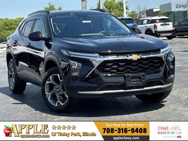 2025 Chevrolet Trax LT — SUV — 4,569 mi — Tinley Park, IL